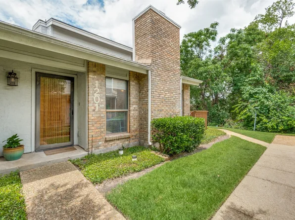 17490 Meandering Way APT 1201, Dallas, TX 75252