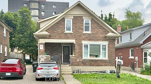 16 Marshall St Photo 1