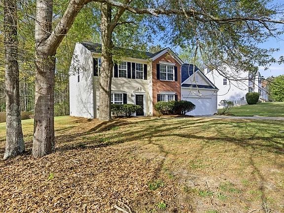3rd image of 111 Crestbend Ln