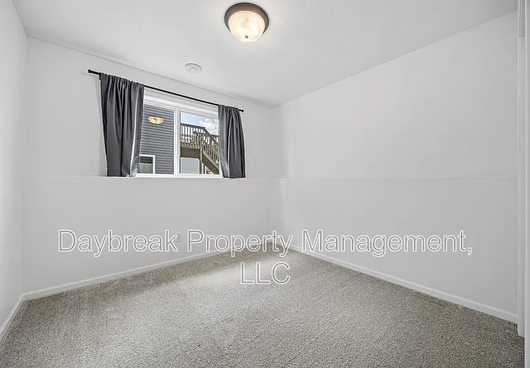 7909 Lost River Rd — Photo 28