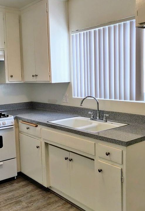 1st image of 1134 E Elk Ave #6
