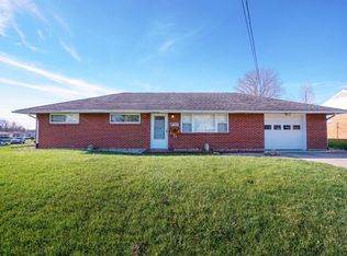 27 Monroe Rd, Lebanon, OH 45036