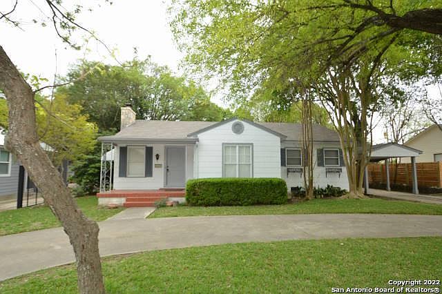 1st image of 150 E Edgewood Pl