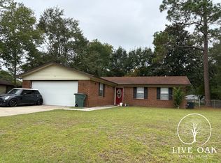 105 Monroe Ave, Hinesville, GA 31313