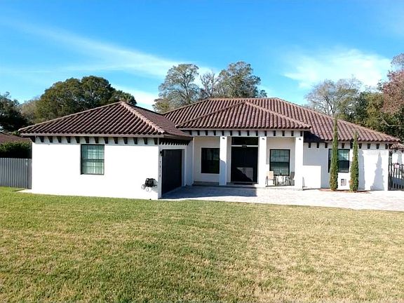4th image of 7914 Golden Glen Pl