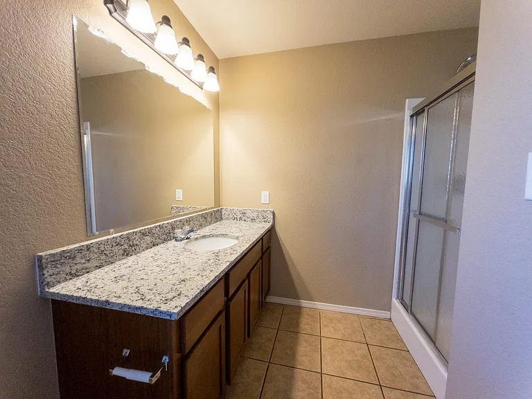 1246 Gracie Ct — Photo 4