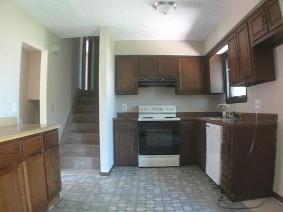 4th image of 5686 Lake Michigan Dr