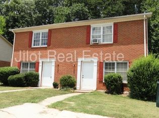 5275 Ridge Forest Dr, Stone Mountain, GA 30083