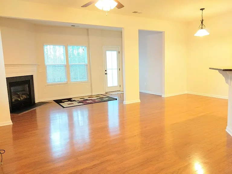 447 Panorama View Loop — Photo 3