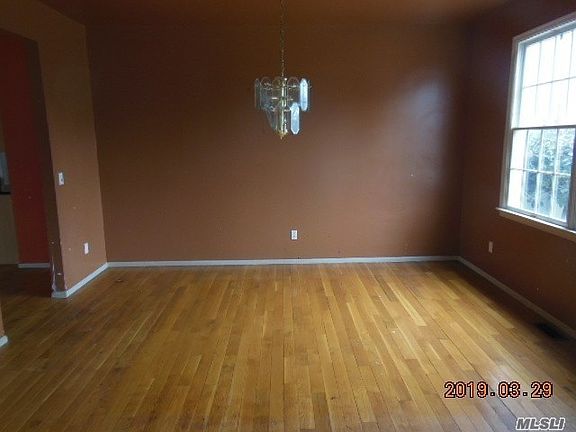 5th image of 12 Conran Ct