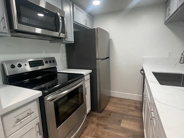 835 Mission Sierra Ct — Photo 2