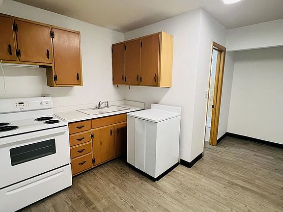 5th image of 119 River St APT 2