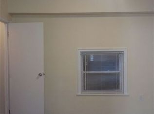 2903 Newtown Ave, Astoria, NY 11102