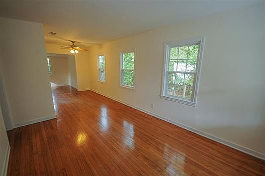 5th image of 602 Collins Dr