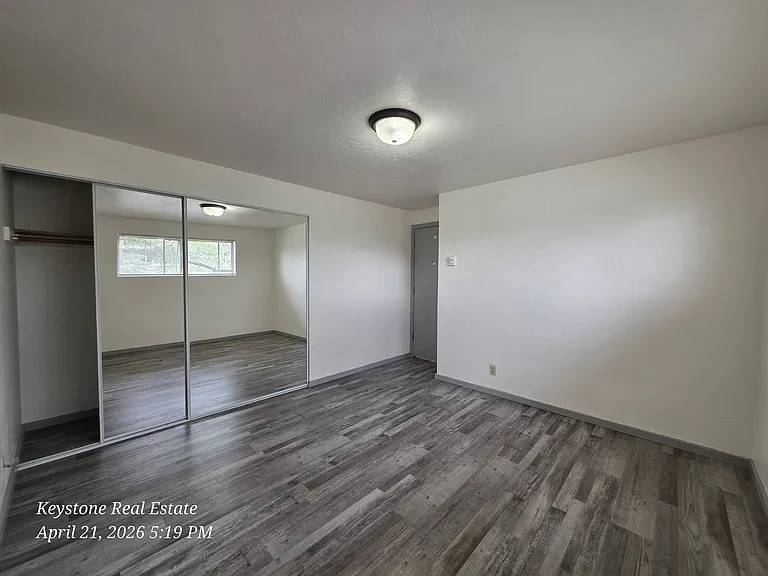2785 Oak St — Photo 19