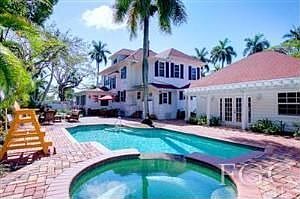 1st image of 3232 McGregor Blvd