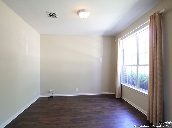 5th image of 23403 Treemont Park