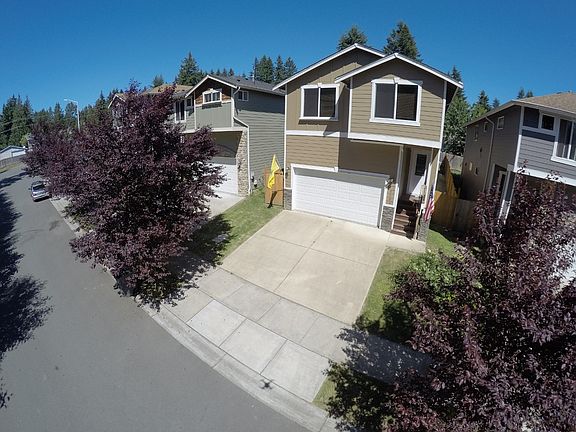 3rd image of 2105 107th Ave SE
