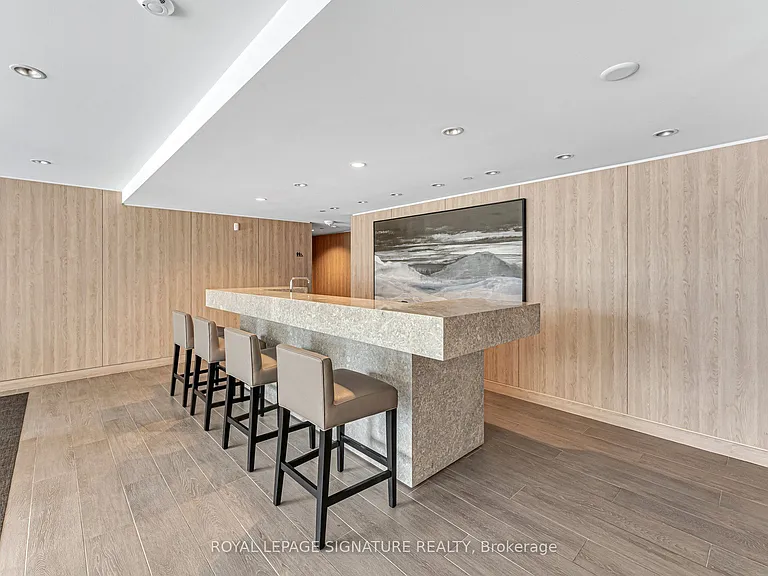 27 Bathurst St #519 — Photo 29