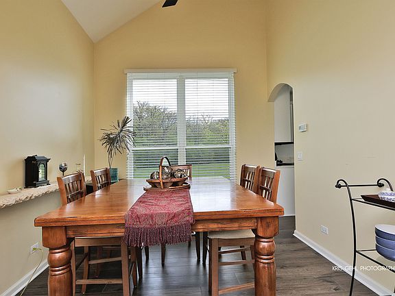 4th image of 299 Haywood Dr
