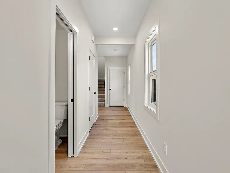 581 S Shore Dr — Photo 3