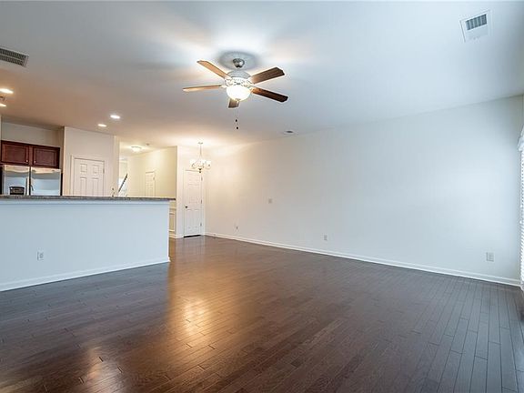 4th image of 3207 Cyrus Point Ln NW