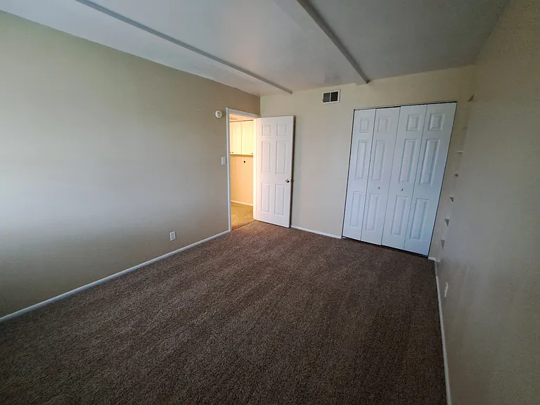 Eagle Crest — Photo 13