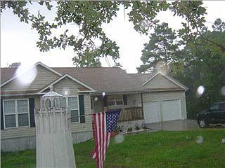 1st image of 593 Nebraska Cres