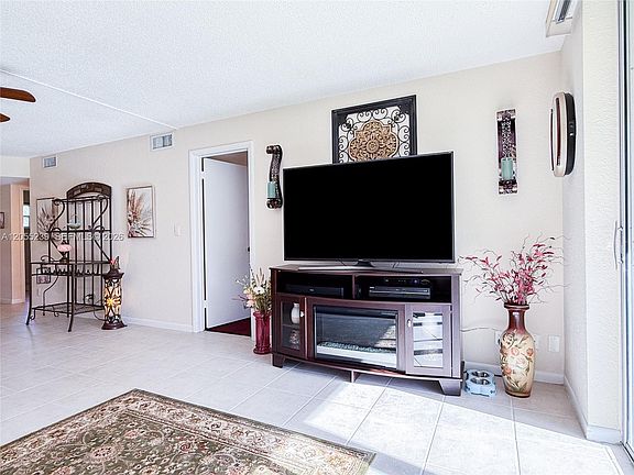 4th image of 9420 S Hollybrook Lake Dr APT 108