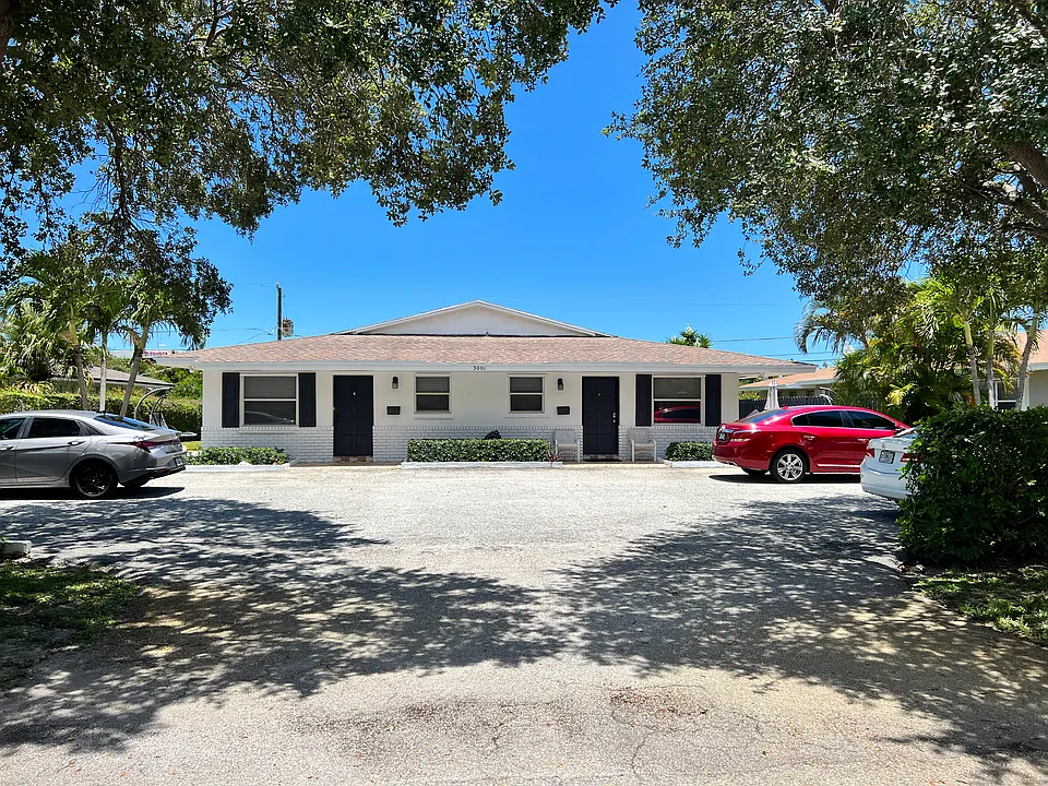 3013 Albatross Rd #2