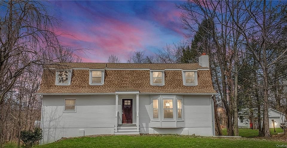 1st image of 34 Donna Ln W