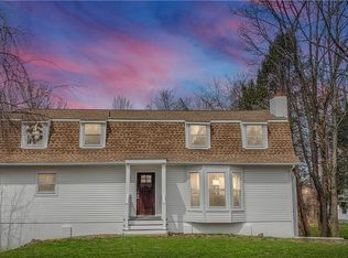 34 Donna Ln W, Plattekill, NY 12589
