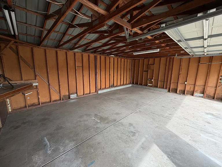 24300 E Village Dr #2 — Photo 16