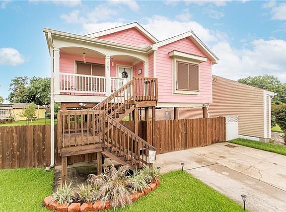 2nd image of 2709 Ivy Pl
