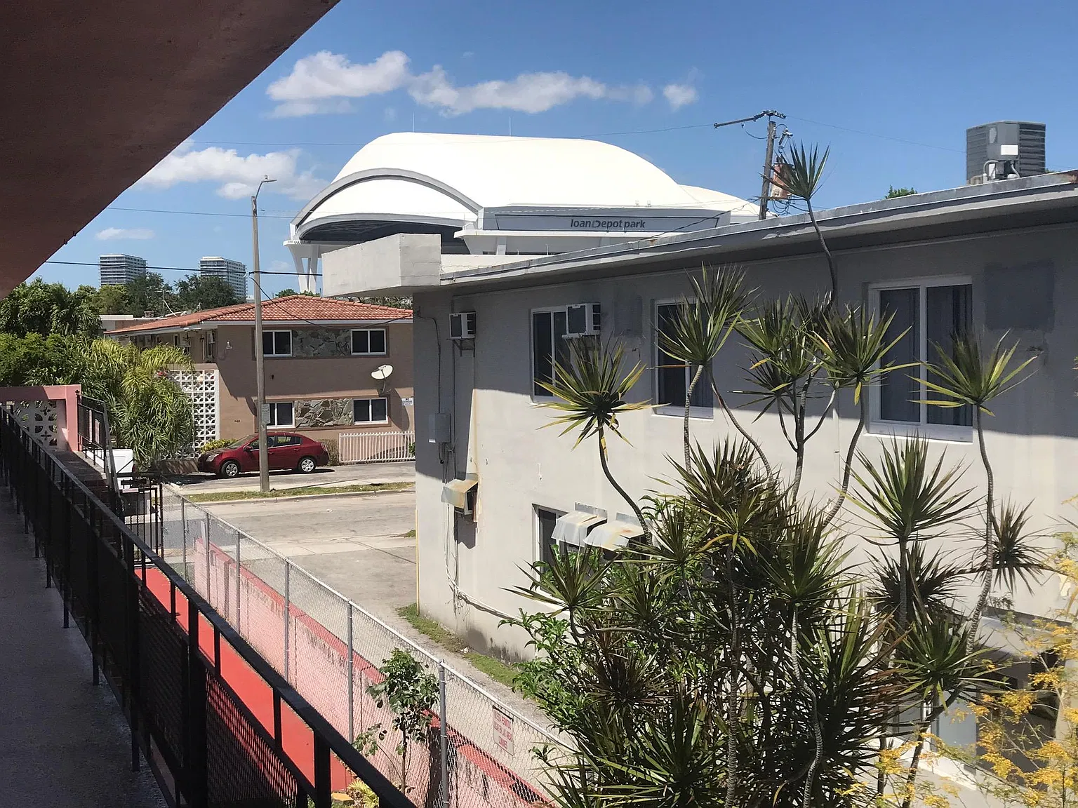 2 bed, 667 sqft, $2,000 — Photo 3