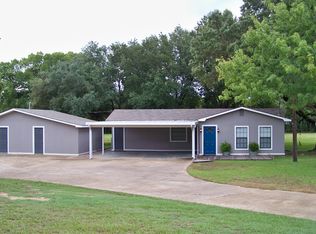 240 Colonial Cir, Athens, TX 75751