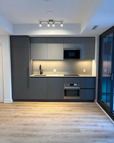 35 Parliament St #502 — Photo 4