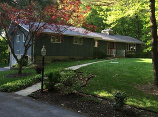 19 Birch Rd, Kinnelon, NJ 07405