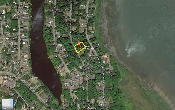 1st image of 716 Chenois Ave NE