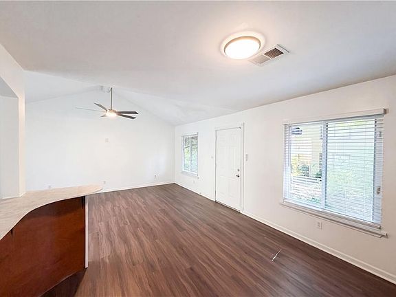 3rd image of 2725 Flintlock Pl