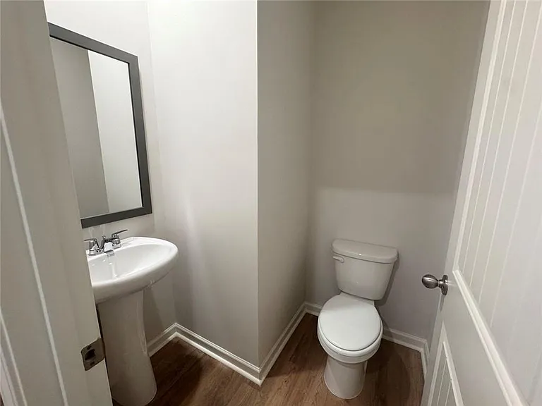 22 Berryville Dr — Photo 8