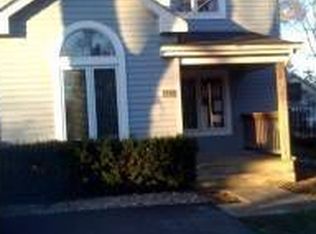 732 W Hillcrest Rd, Palatine, IL 60074