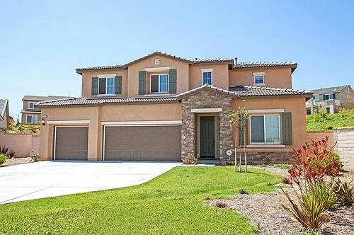 1216 Pinehurst Dr Photo 1