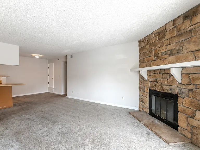 8555 Fairmount Dr #B201 — Photo 2