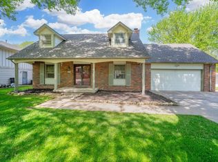 1243 N Dry Creek Dr, Derby, KS 67037