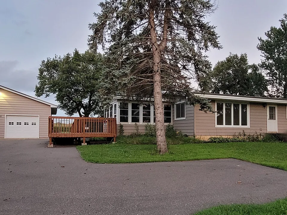 10364 County Road 17 SE