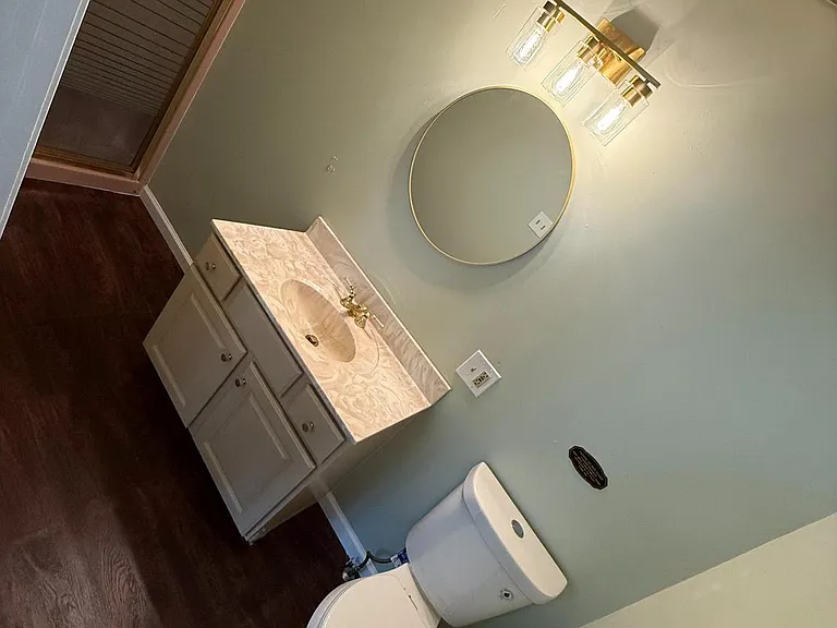 132 E Main St #2 — Photo 15