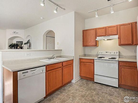 3rd image of 5551 29th St Unit 414