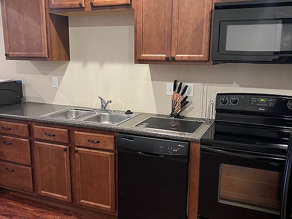2nd image of 164 Jonathan Ln