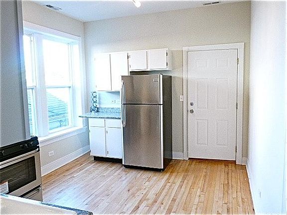 4th image of 1311 N Maplewood Ave APT 2